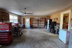 1556 Cherry St, Ponce de Leon, FL 32455 - Photo 21