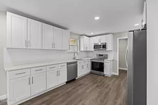 4109 Sue Ln, Panama City, FL 32404 - Photo 11