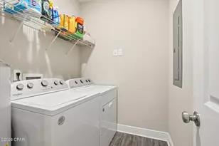 72 13th St, Apalachicola, FL 32320 - Photo 19