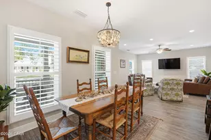 72 13th St, Apalachicola, FL 32320 - Photo 13