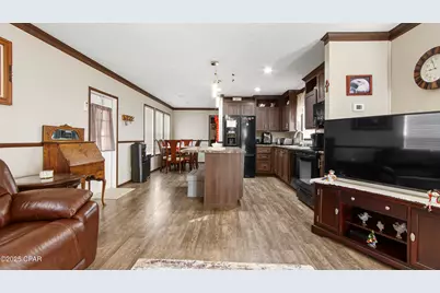 12103 Edgewood Road, Fountain, FL 32438 - Photo 9