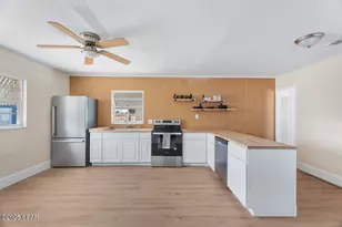 1607 W 13th St, Panama City, FL 32401 - Photo 9