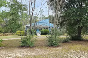 1127 Highlands Cir, Alford, FL 32420 - Photo 3