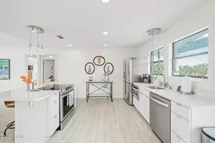 7124 Leeward St, Port Saint Joe, FL 32456 - Photo 5