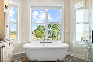 6724 Yacht Club Dr, Panama City, FL 32404 - Photo 5