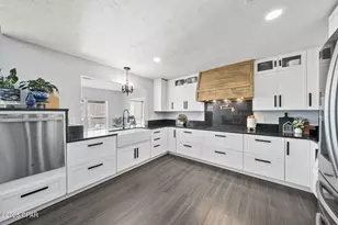 7432 Chipewa St, Panama City, FL 32404 - Photo 13