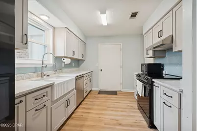 2017 Pattho Lane, Lynn Haven, FL 32444 - Photo 9