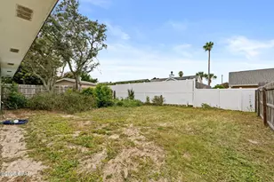 140 Oleander Cir, Panama City Beach, FL 32413 - Photo 3