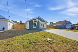 1 Harvard Cir, Panama City, FL 32405 - Photo 3