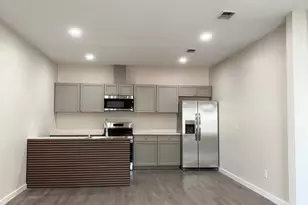 2913 E 5th Ct, Panama City, FL 32401 - Photo 3