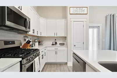 102 St Charles Street, Mexico Beach, FL 32456 - Photo 13