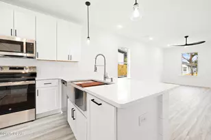 910 E 9th Ct, Panama City, FL 32401 - Photo 5