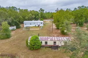 214 Lakepoint Rd, Alford, FL 32420 - Photo 3