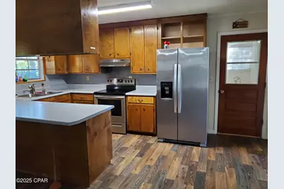 1744 Florida Street, Alford, FL 32420 - Photo 5