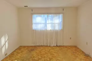 853 1st St, Chipley, FL 32428 - Photo 5