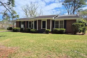 853 1st St, Chipley, FL 32428 - Photo 1