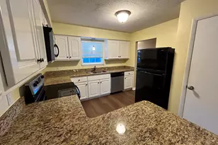 1005 W 11th Ct, Panama City, FL 32401 - Photo 7