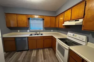 1007 W 11th Ct, Panama City, FL 32401 - Photo 5