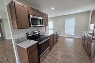 211 Sukoshi Dr, Panama City, FL 32404 - Photo 1