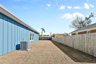 2411 E 16th St, Panama City, FL 32405 - Photo 37