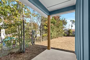 2411 E 16th St, Panama City, FL 32405 - Photo 5