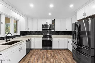 452 Mallet Bayou Road, Freeport, FL 32439 - Photo 17