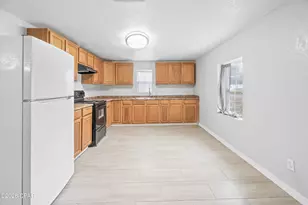 470 2nd St, Chipley, FL 32428 - Photo 7