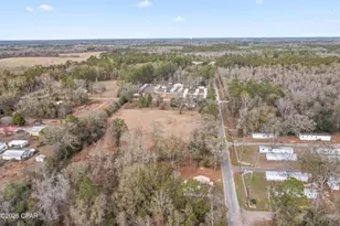 470 2nd St, Chipley, FL 32428 - Photo 25