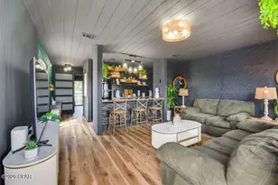 6829 Thomas Dr, Panama City, FL 32408 - Photo 1