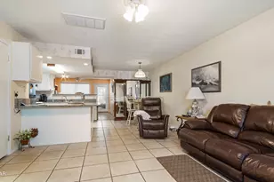 124 W Leslie Ln, Panama City Beach, FL 32407 - Photo 3