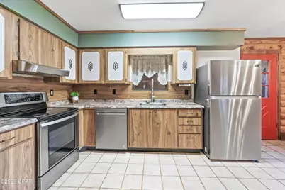 3031 Pineoaks Lane, Chipley, FL 32428 - Photo 7