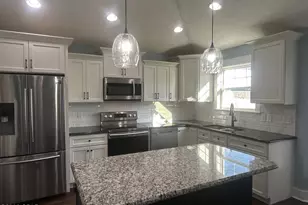 8213 Singletary St, Panama City Beach, FL 32407 - Photo 3