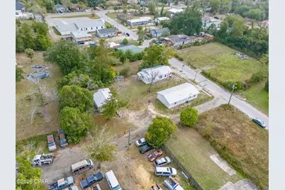 709 E 13th Court, Panama City, FL 32401 - Photo 15