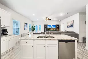 542 Vermilion Cir, Port Saint Joe, FL 32456 - Photo 13