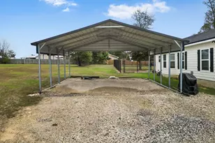 25238 N W Rosewood Cir, Altha, FL 32421 - Photo 5