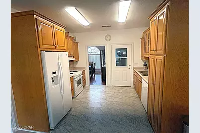 2548 Woods View Drive, Marianna, FL 32446 - Photo 9