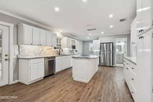 1018 S Kimbrel Ave, Panama City, FL 32404 - Photo 11