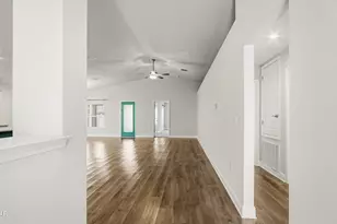 3812 Redbud Wy, Panama City, FL 32404 - Photo 7