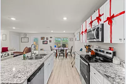 7504 Delancey Street, Panama City, FL 32404 - Photo 13