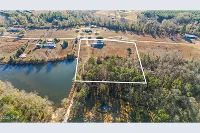 3272 Twin Lakes Drive, Bonifay, FL 32425 - Photo 9