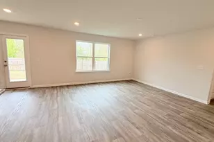 7245 Ellie B Dr, Callaway, FL 32404 - Photo 11