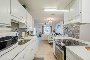 17642 Front Beach Rd, Panama City Beach, FL 32413 - Photo 5