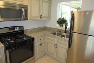 409 S Palo Alto Ave, Panama City, FL 32401 - Photo 9