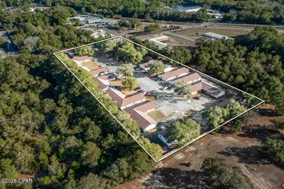 125 N Davis Lane, Defuniak Springs, FL 32433 - Photo 1