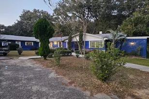 2233 Pate Pond Rd, Caryville, FL 32427 - Photo 1