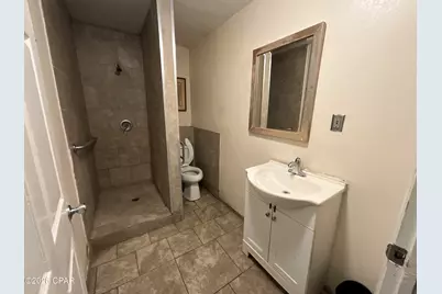 2233 Pate Pond Road, Caryville, FL 32427 - Photo 11