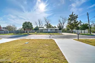 3202 E 2nd Pl, Panama City, FL 32401 - Photo 3