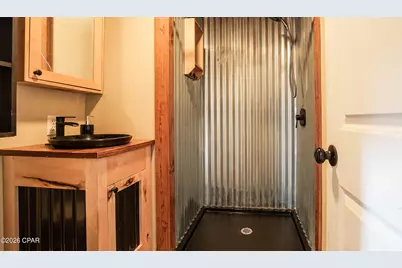 23588 NW Lamont Road, Fountain, FL 32438 - Photo 15