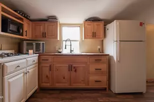 23588 NW Lamont Rd, Fountain, FL 32438 - Photo 11