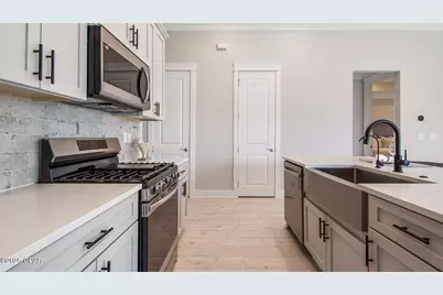 962 Crystal Bayou Boulevard, Panama City Beach, FL 32407 - Photo 9